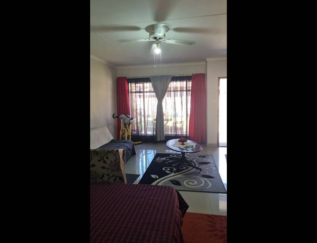 3 BEDROOM APARTMENT FOR SALE IN NEWCASTLE CENTRAL
